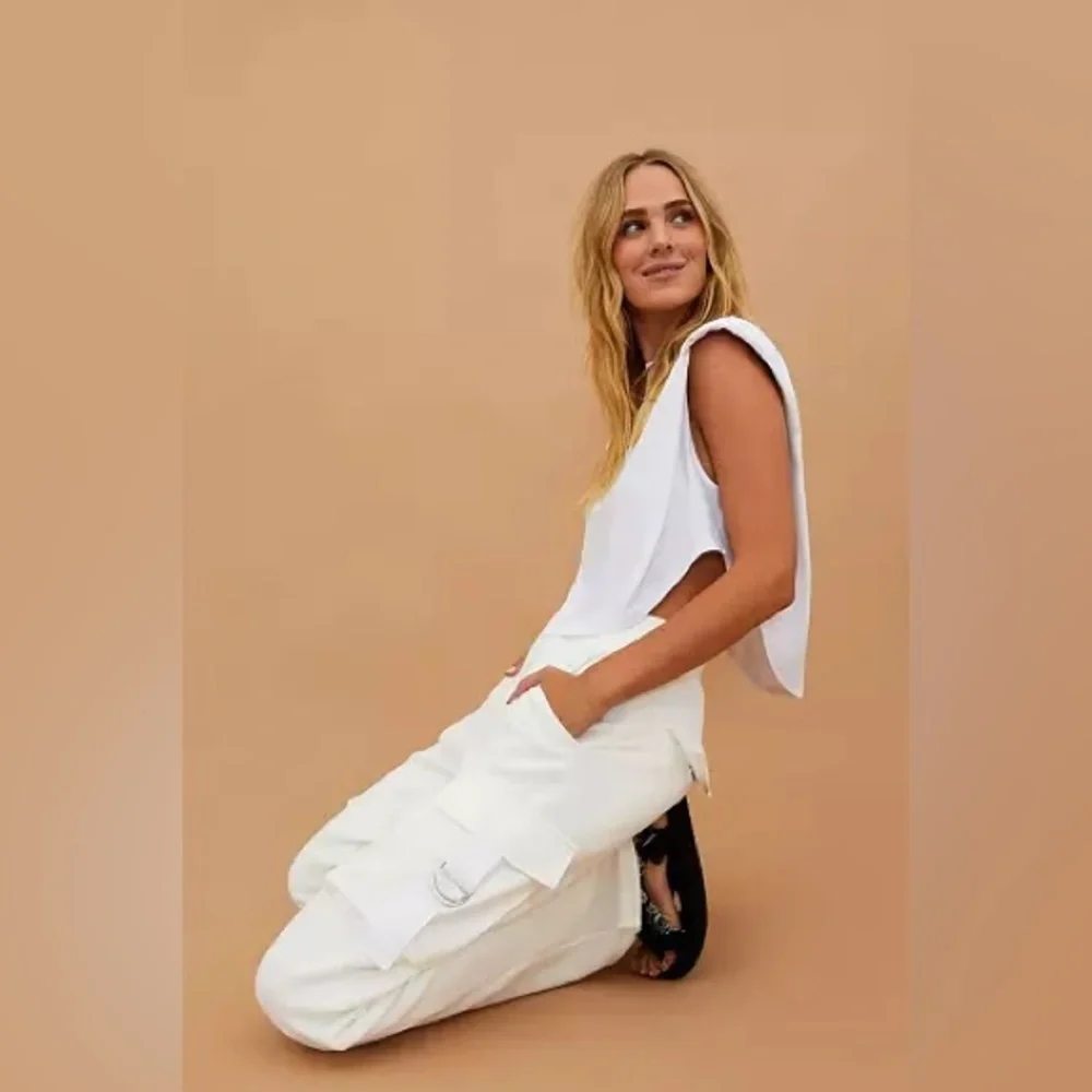 NWT Beach Riot Women's Range Cargo Pants - Picture 3 of 3